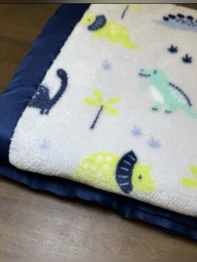 Parents Choice Dinosaur Baby Blanket Blue
Minky Dot Satin Trim Security 40x30